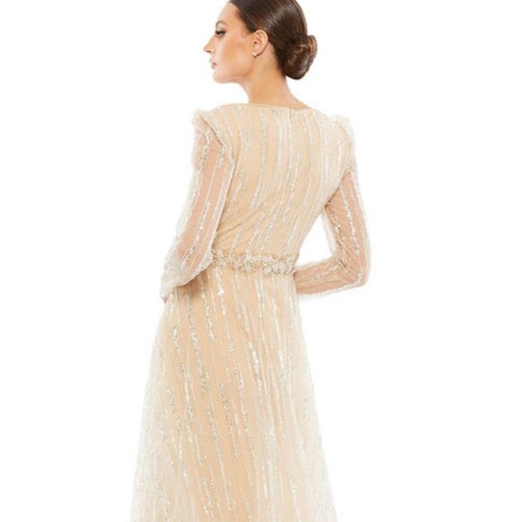 NEW WITH TAGS $698 Mac Duggal Long Sleeve Gown Champagne W/ Silver Sequins. SZ 4 - Picture 3 of 8